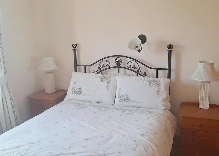 펜션 By The Sea 에니스크론